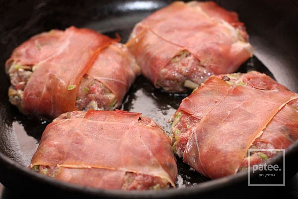 Гамбургер с белыми грибами - Шаг 5