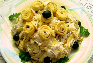 Салат с яичными блинчиками