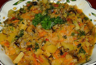 Капуста тушеная с грибами