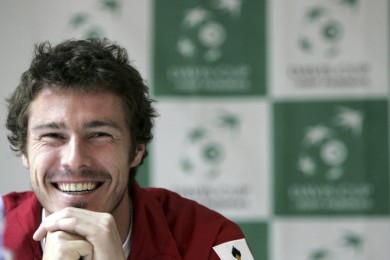 Марат Сафин украсил свой Porsche стразами