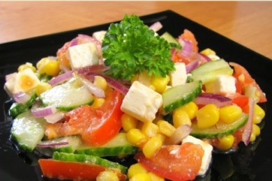 Рецепт Салат с овощами, кукурузой и брынзой