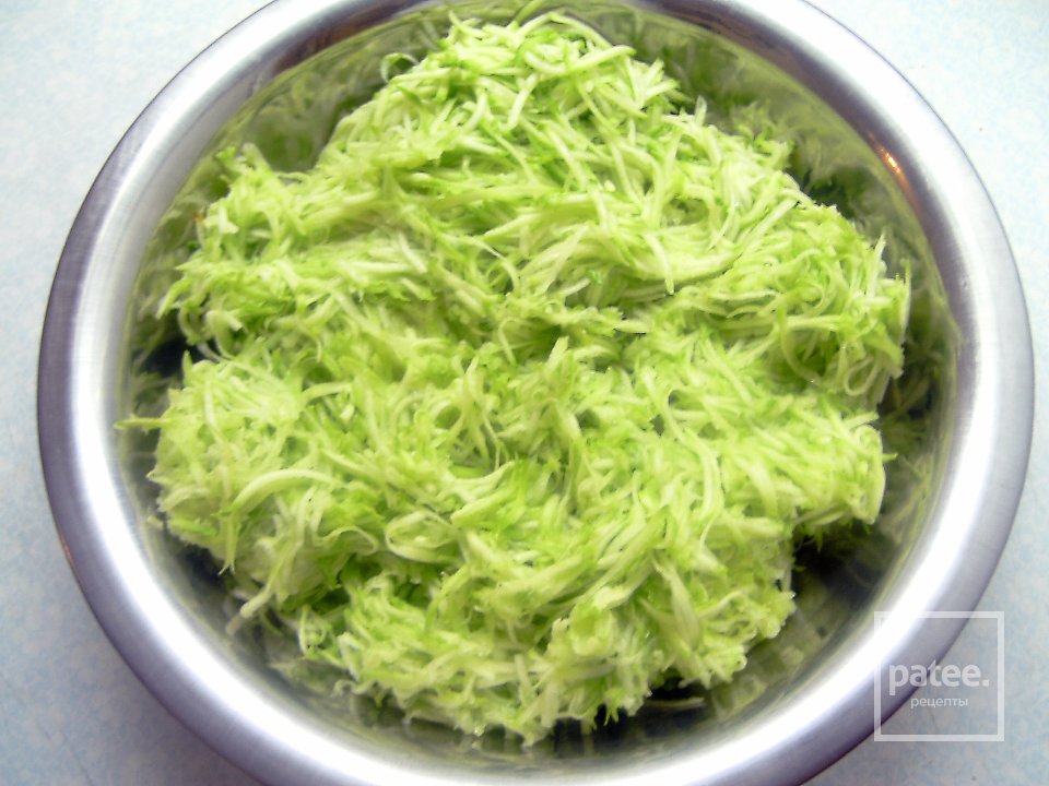 Оладьи из кабачков - Шаг 2