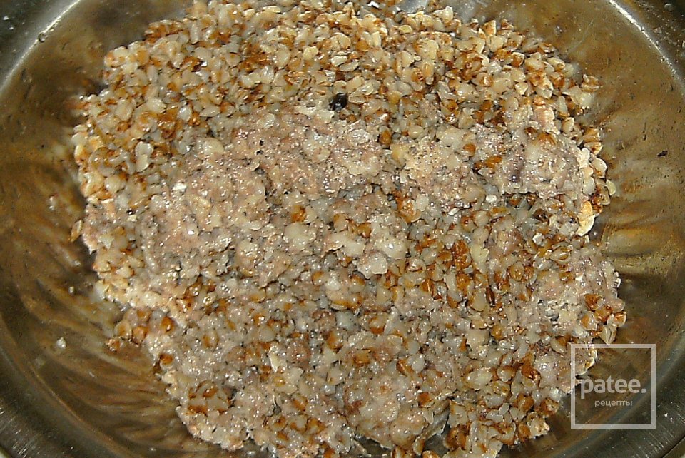 Блинчики с гречкой и мясом - Шаг 5