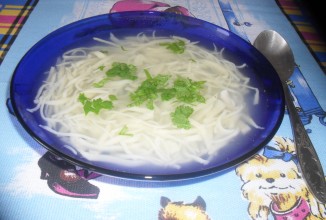 Куриный суп с домашней лапшой