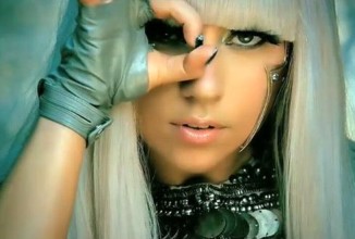 Леди Гага угостила фанатов горячим шоколадом