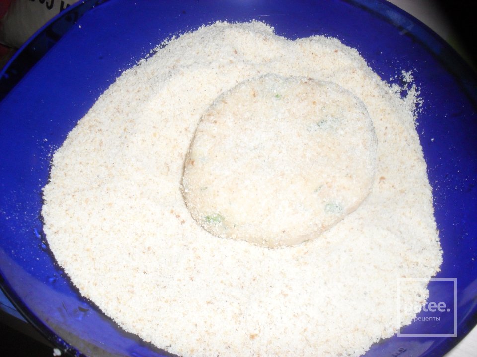 Куриные котлеты с зеленью - Шаг 3