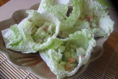 Рецепт Конвертики из китайской капусты с салатом