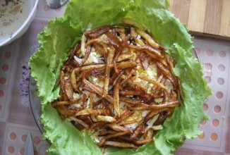 Салат «Гнездо глухаря»