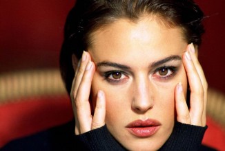 Моника Белуччи признана обладательницей идеальных губ