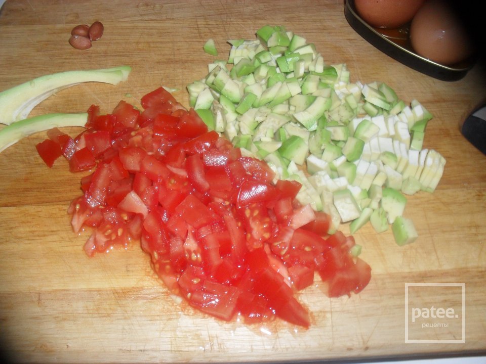Бразильский омлет с авокадо - Шаг 1