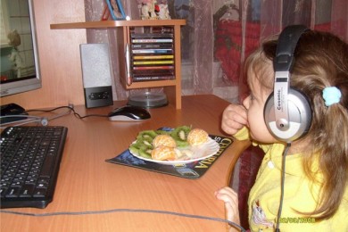 Что вы делаете одновременно с общением на форуме?