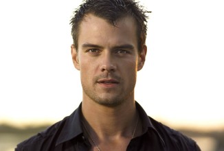 Муж Стейси Фергюсон опозорился в аэропорту