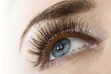 Химическая завивка ресниц: за и против