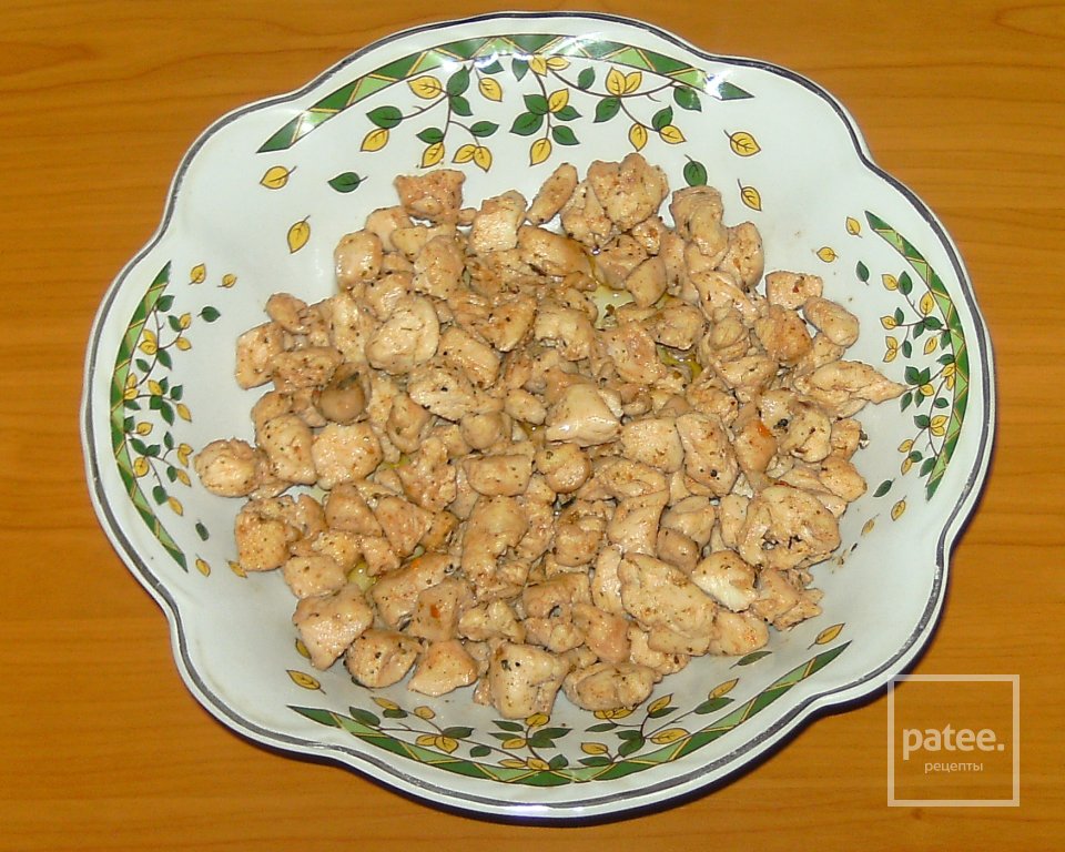 Салат с курицей и ананасом - Шаг 2