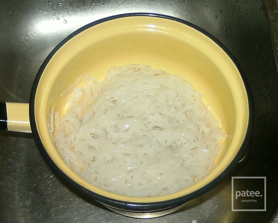 Салат из мидий и раковых шеек - Шаг 2