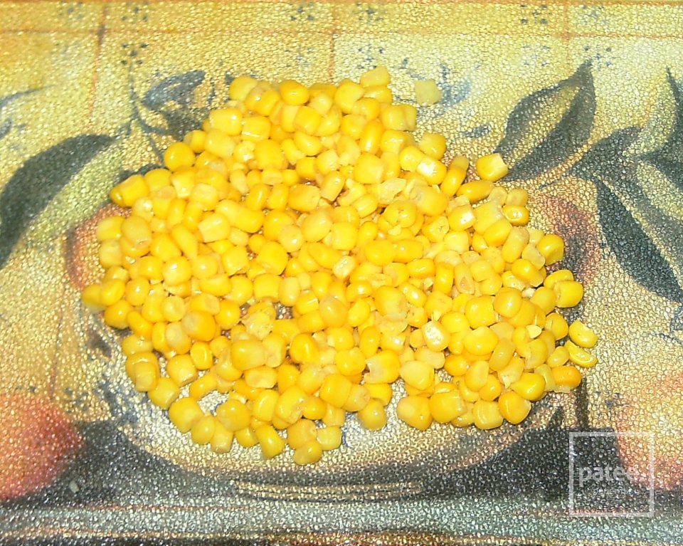 Салат из мидий и раковых шеек - Шаг 4