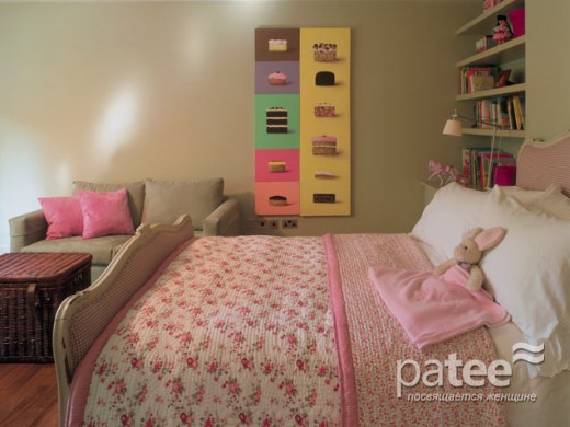 Розовый интерьер