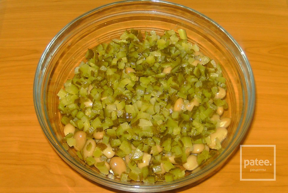 Салат с грибами и фасолью - Шаг 6