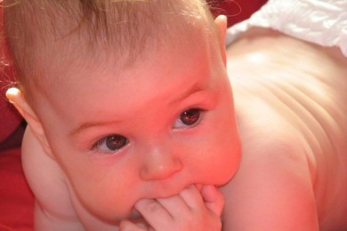 Во сколько лет женщина должна рожать первого ребенка?