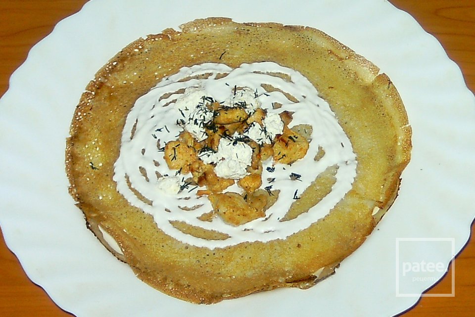 Ажурные блины с индейкой и сыром фета - Шаг 8