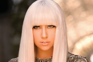 Леди Гага будет писать о моде