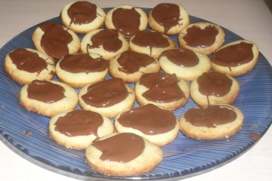 Рецепт Песочное печенье в шоколадной глазури