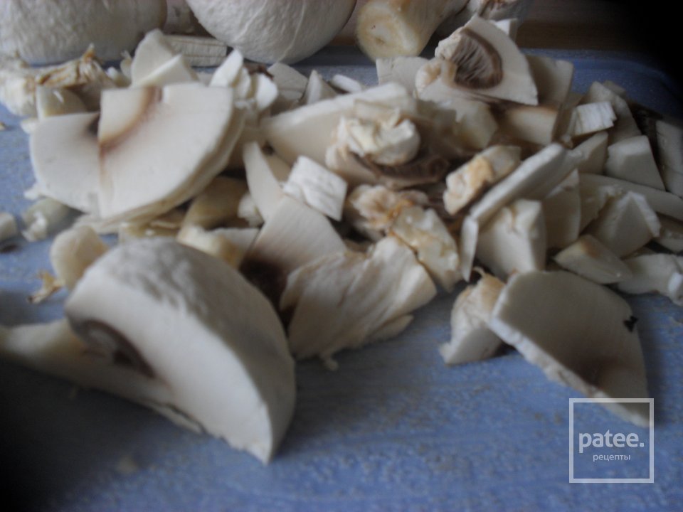 Паста с шампиньонами - Шаг 1