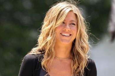 Дженнифер Энистон и ее возлюбленный Джастин Теру решили жить вместе