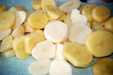 Печеное мясо с картофелем - приготовление