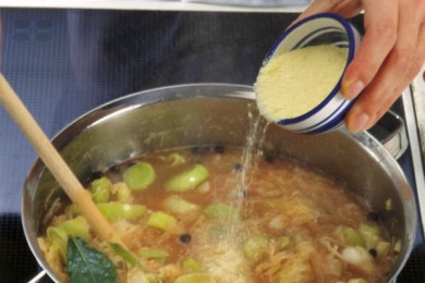 Суп из кислой капусты - приготовление