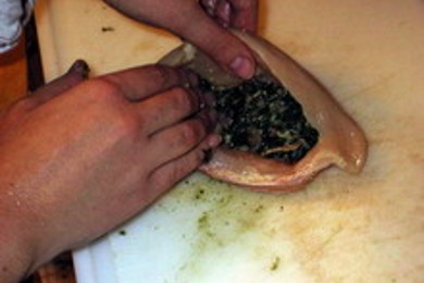 Куриные грудки, фаршированные грибами и шпинатом - приготовление