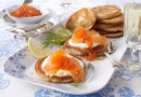 Блины с икрой и лососем