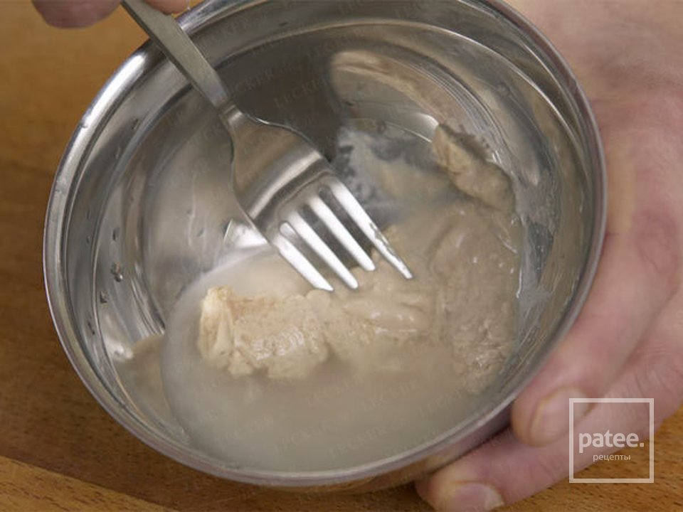 Блины с икрой и лососем - Шаг 1