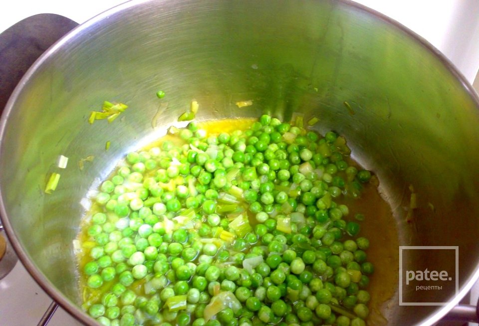 Ризотто с зеленым горошком - Шаг 2