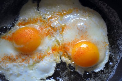 Сэндвич с жаренным яйцом - приготовление