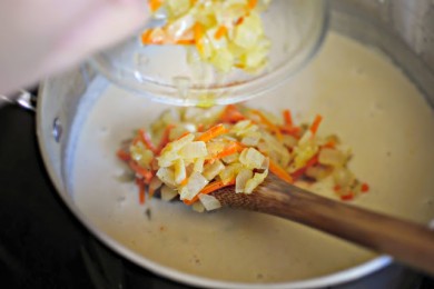 Суп из брокколи и чеддера - приготовление