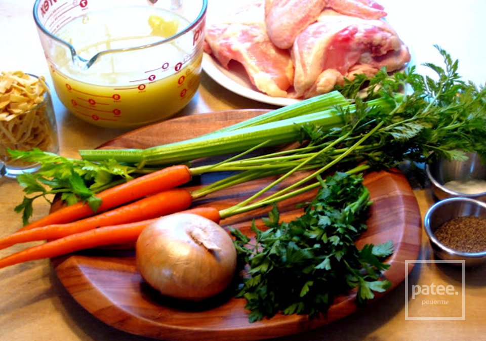 Суп с курицей и лапшой - Шаг 1