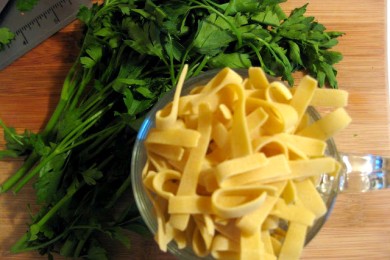 Суп с курицей и лапшой - приготовление