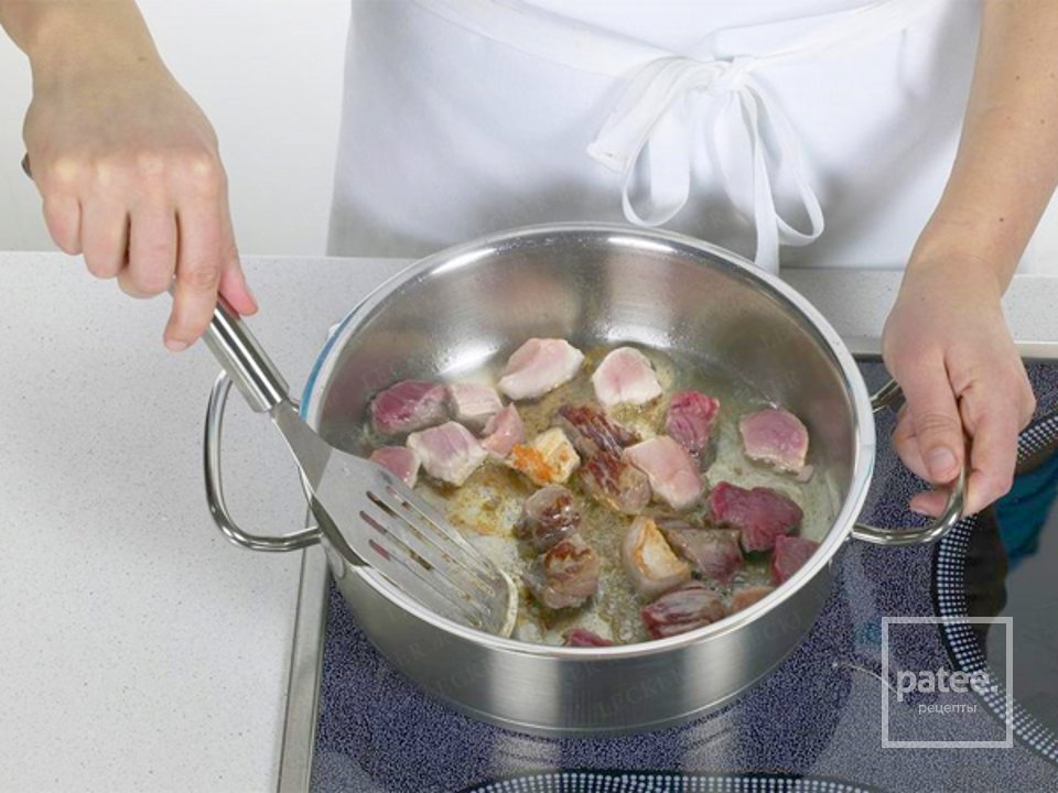 Сливочный гуляш по-баварски - Шаг 2