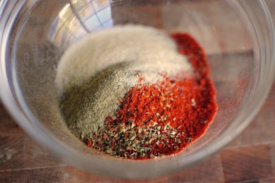 Печеный картофель с приправами - приготовление