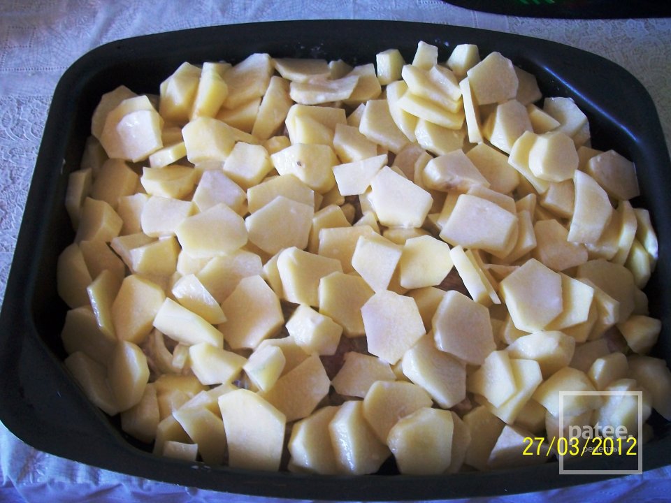 Свинина с картофелем в духовке "Сочная" - Шаг 3