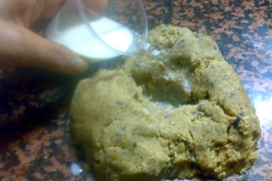 Шоколадное печенье с орехами - приготовление