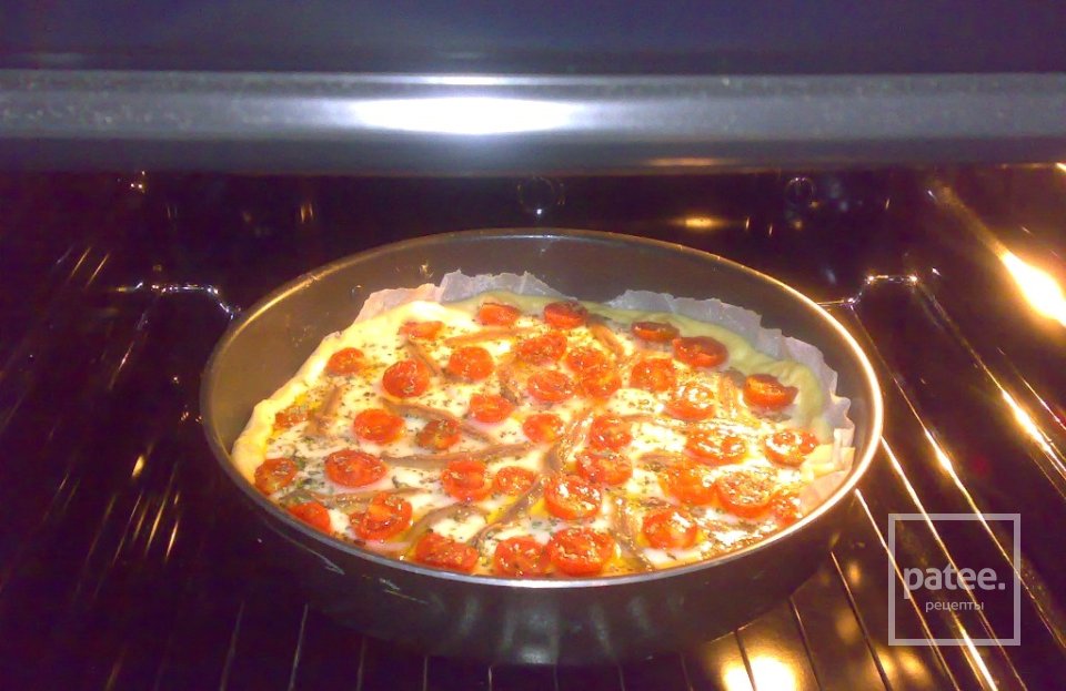 Пирог с помидорами и анчоусами - Шаг 2