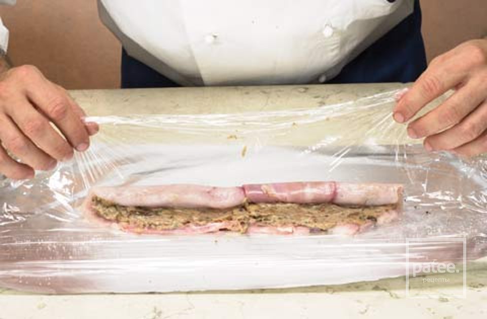 Теплый салат с кроликом и белыми грибами - Шаг 5