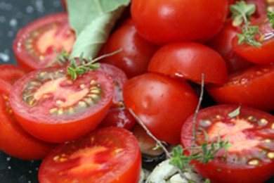 Пицца с помидорами и базиликом - приготовление