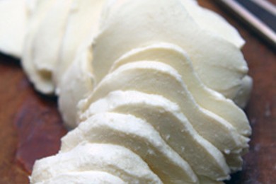 Пицца с помидорами и базиликом - приготовление