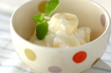Рецепт Банан в йогурте с медом
