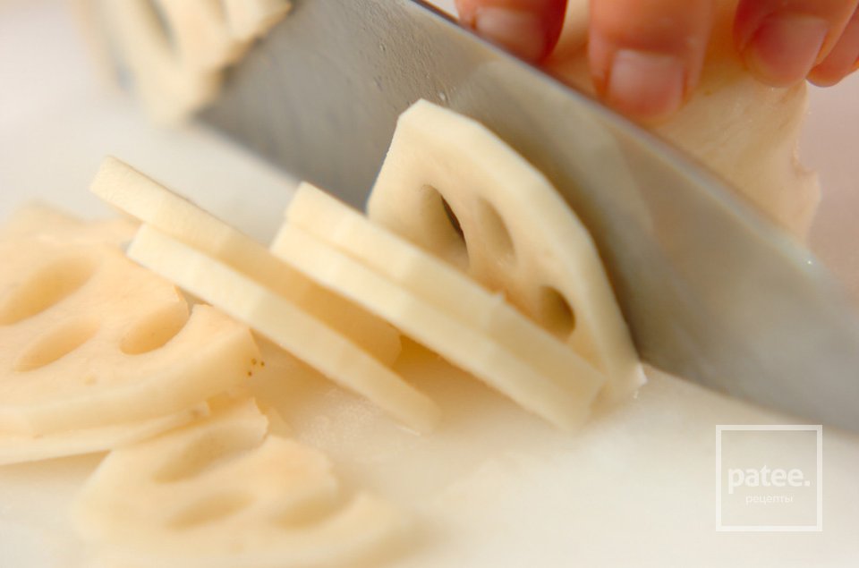 Свинина, запеченная с корнем лотоса - Шаг 1