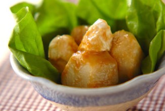 Салат из таро с камамбером