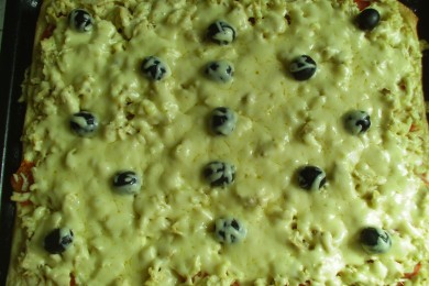 Пицца куриная с маслинами. - приготовление
